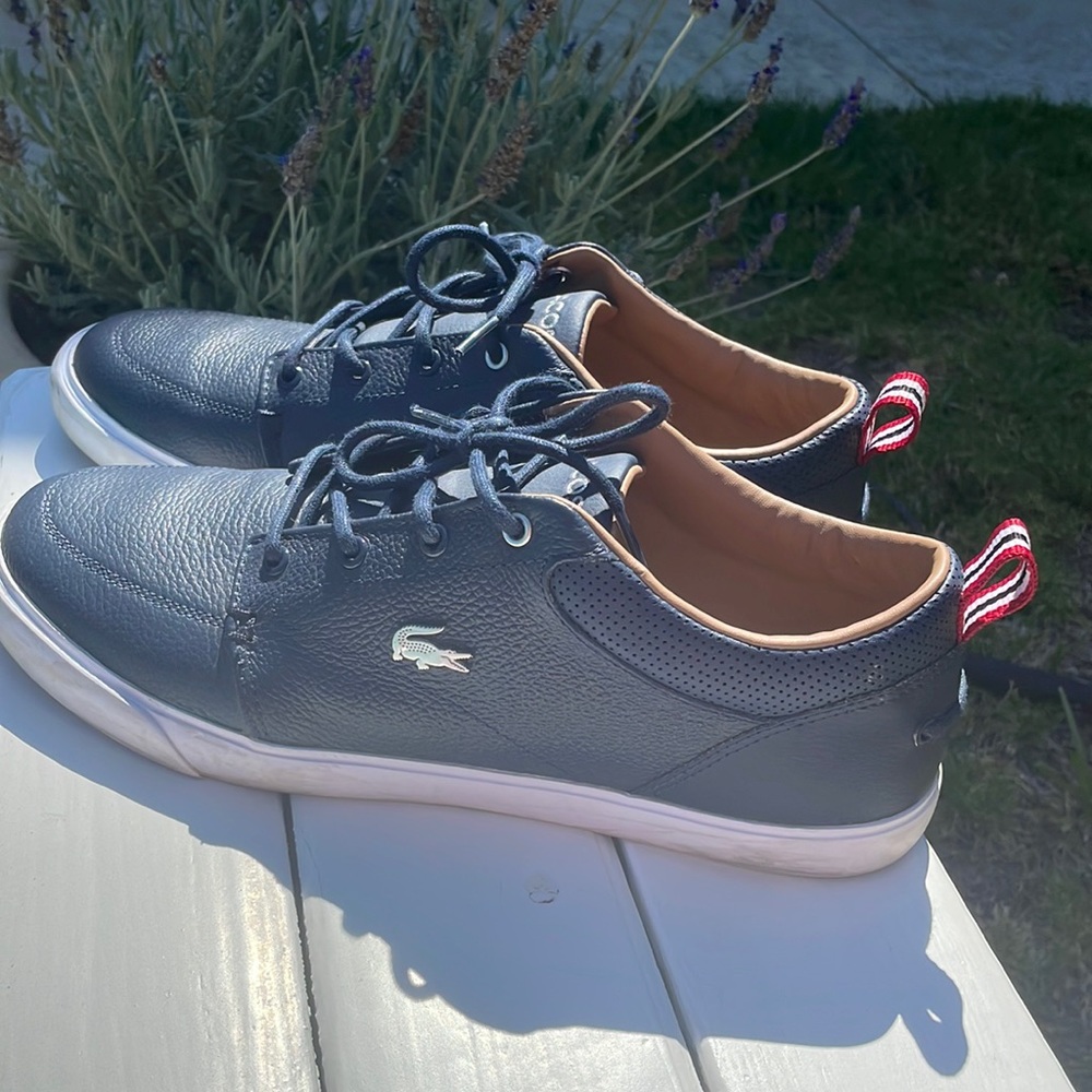 Lacoste Men’s Navy shoes size 9.5 Bayliss Leather shoe